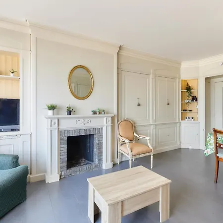 Longchamp Apartamento