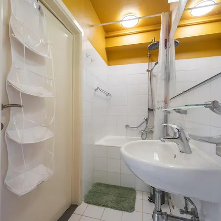 Lecomte - Longchamp 201 Apartment